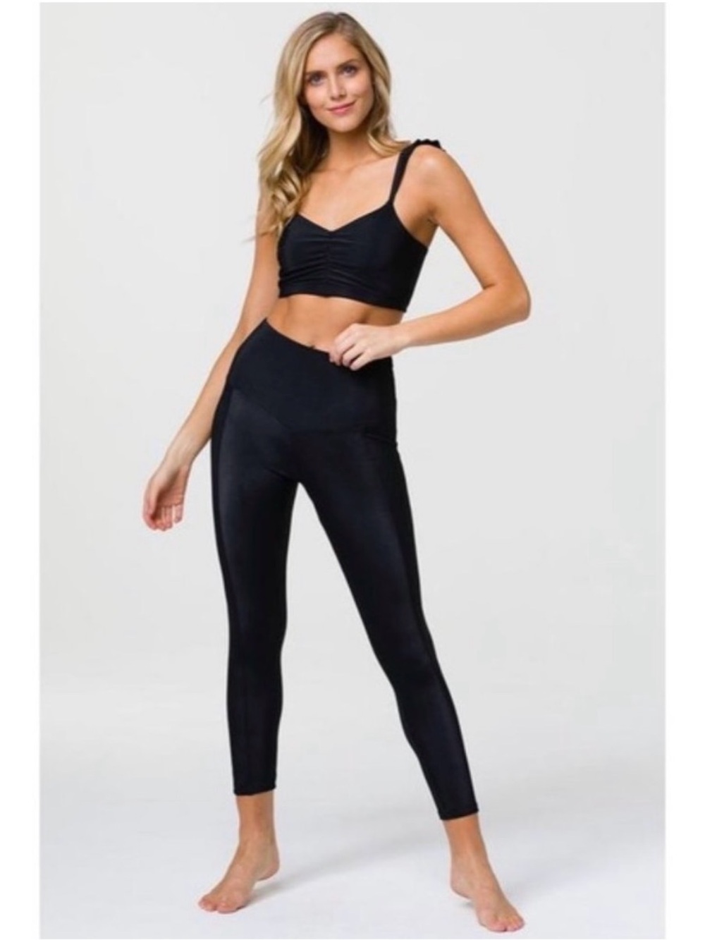 Onzie all Black leggings Small / Mediun